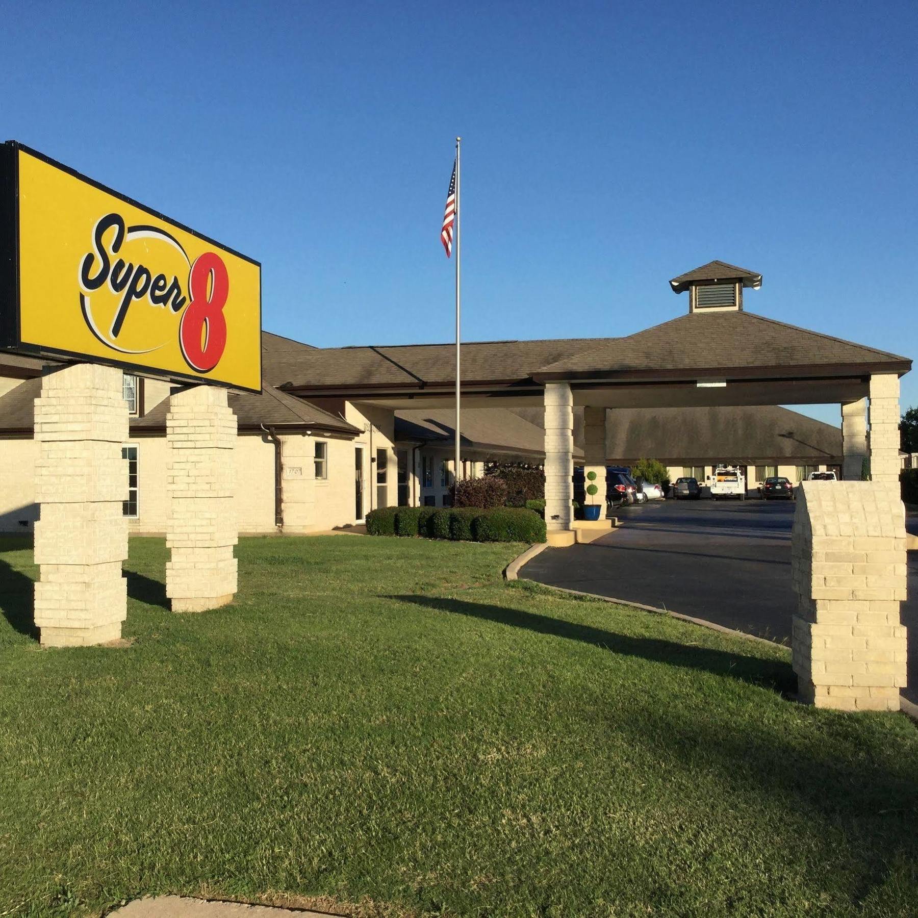 Motel Super 8 By Wyndham Cleburne Exterior foto